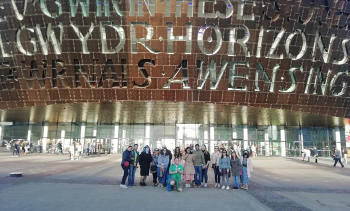 Cardiff Bay walking tour outside the Wales Millennium Centre in Cardiff Bay